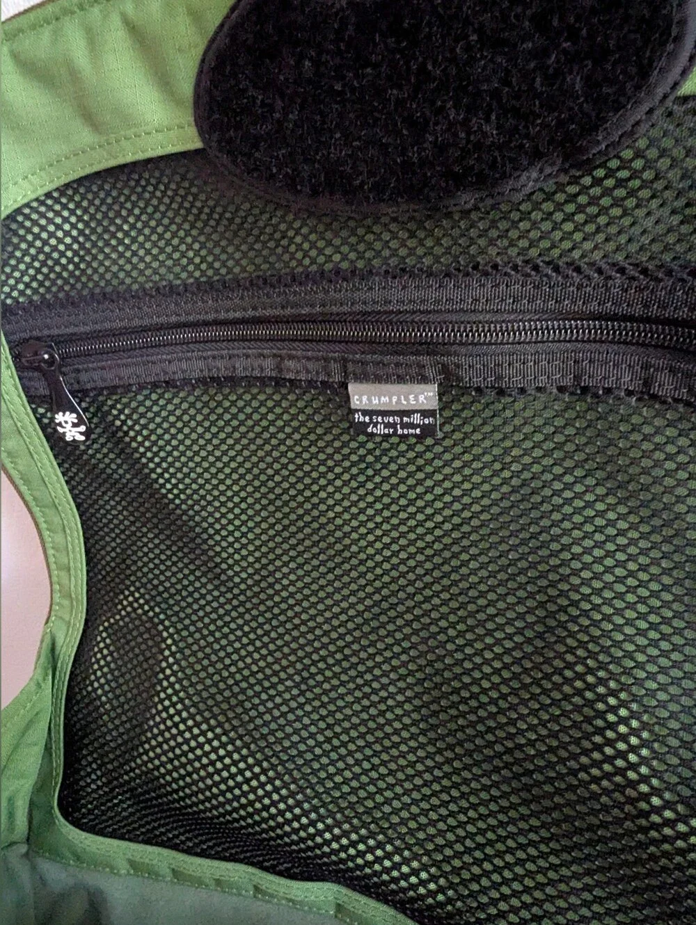 Crumpler 7 Million Dollar Messenger Sling 13L - Rifle Green
